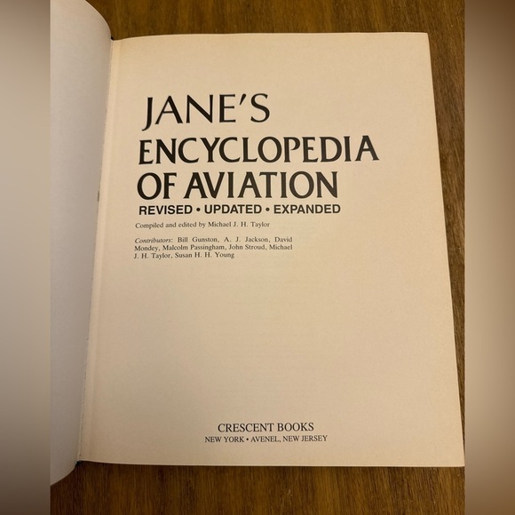 Jane’s Encyclopedia of Aviation Five Volumes in 1 hardback book - Picture 8 of 16